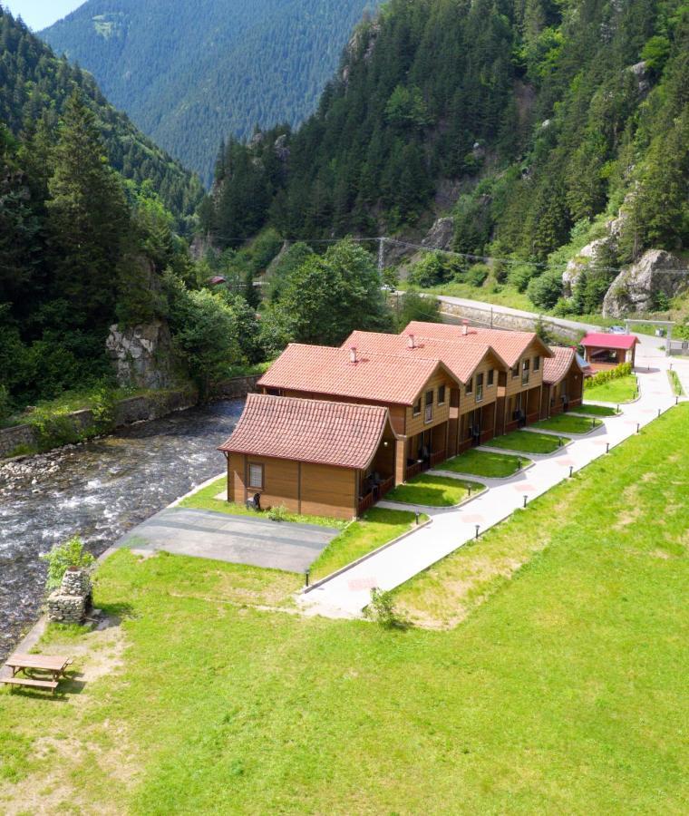 Raha Villa Bungalow Uzungöl Exteriör bild