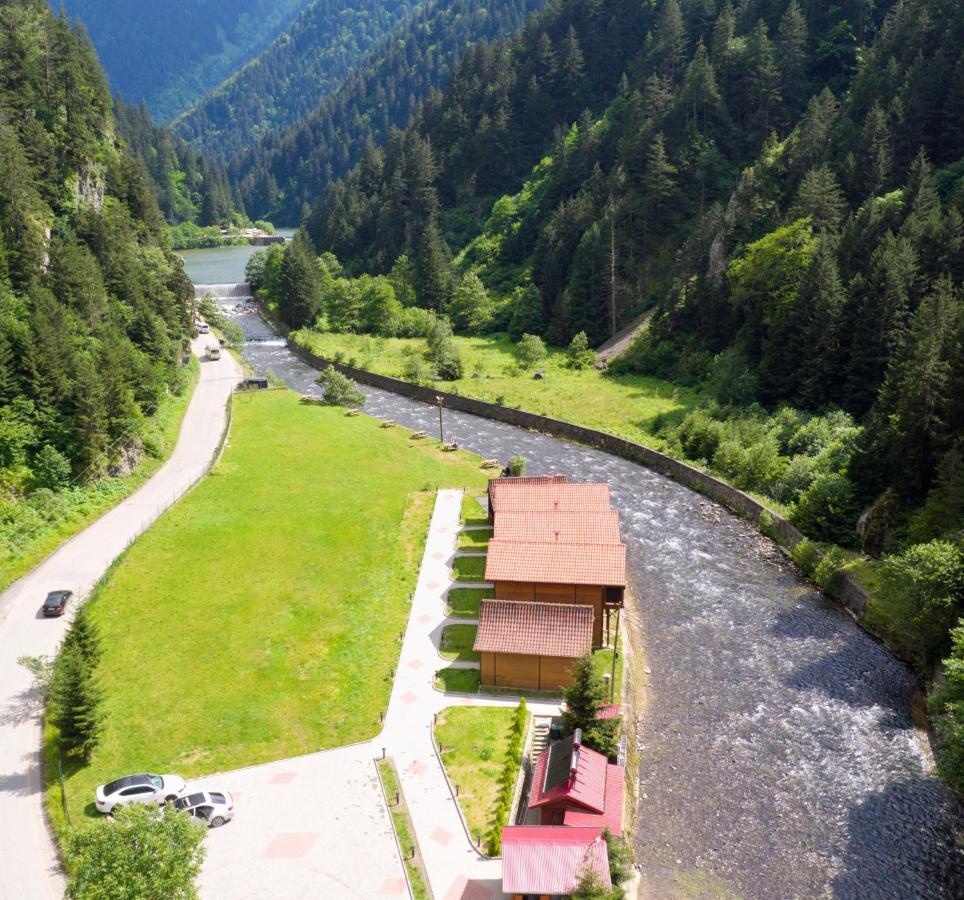 Raha Villa Bungalow Uzungöl Exteriör bild